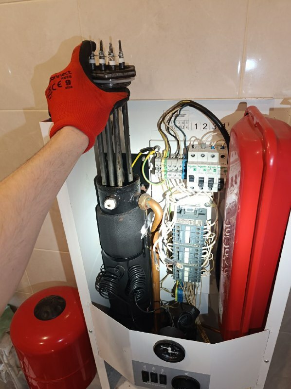 <span style="font-weight: bold; font-style: italic;">Ремонт Электрокотлов</span>